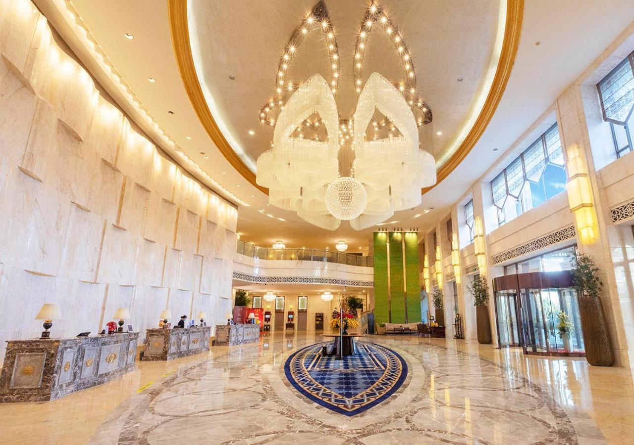 Howard Johnson Riverfront Plaza Fuzhou Fuzhou  Buitenkant foto