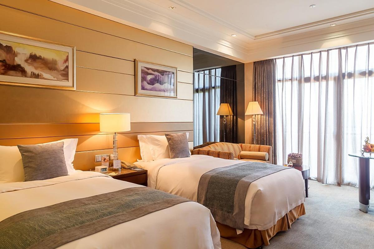 Howard Johnson Riverfront Plaza Fuzhou Fuzhou  Buitenkant foto
