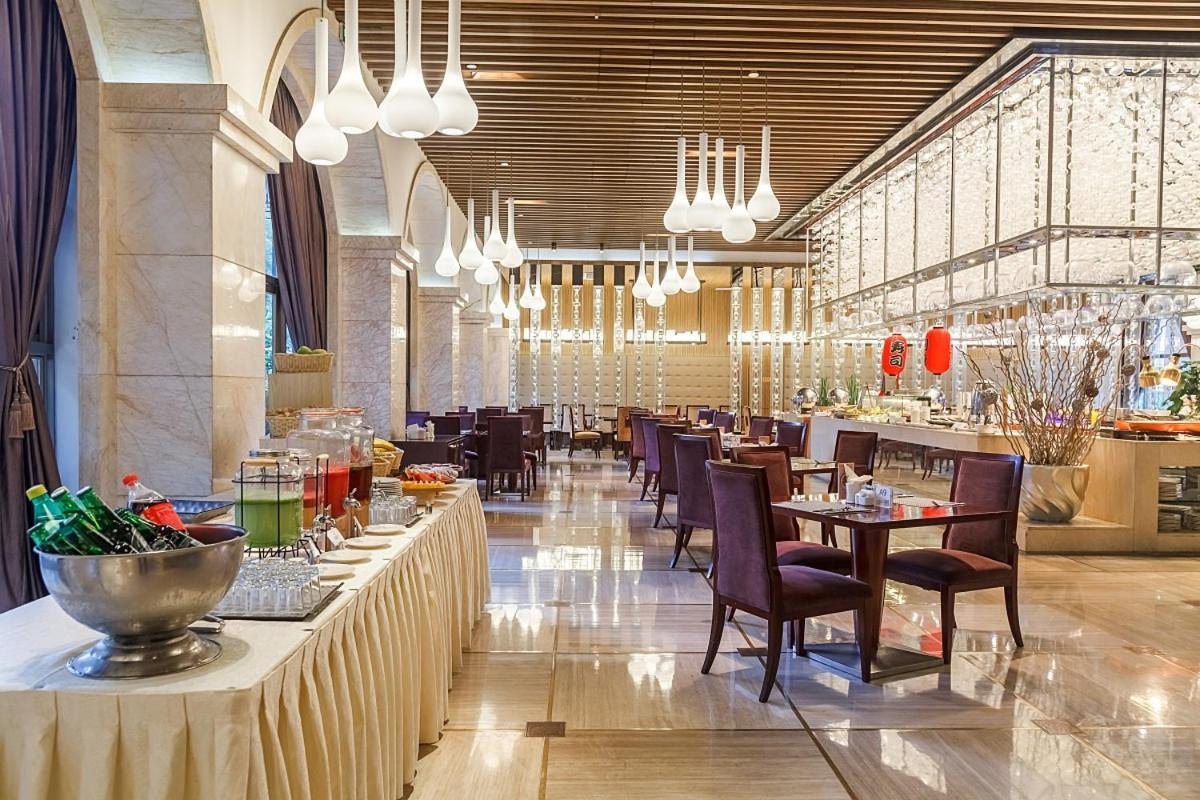 Howard Johnson Riverfront Plaza Fuzhou Fuzhou  Buitenkant foto
