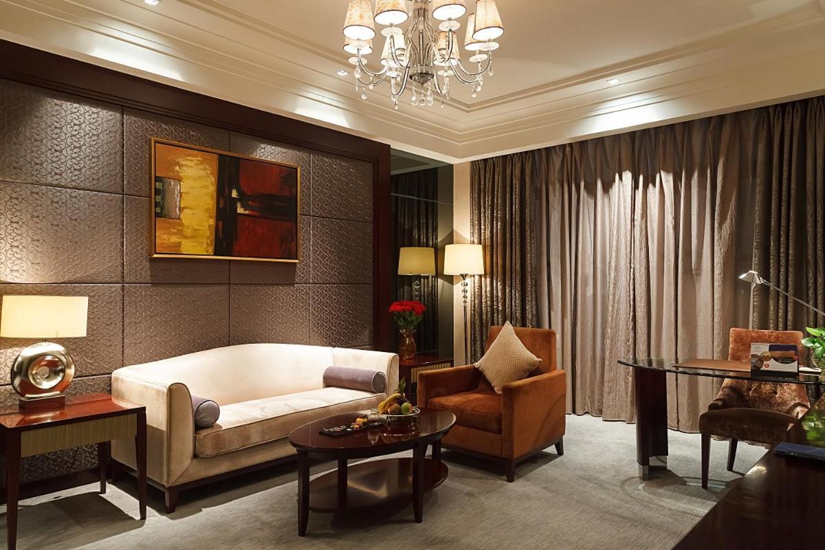 Howard Johnson Riverfront Plaza Fuzhou Fuzhou  Buitenkant foto